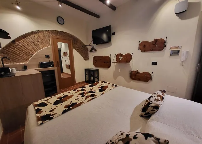 The Rabbit Hole Apartment *